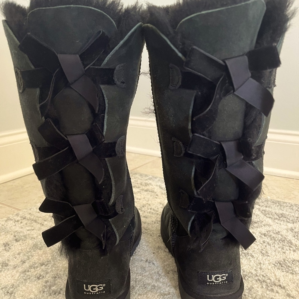 Black UGG boots - Bailey Bow size 7